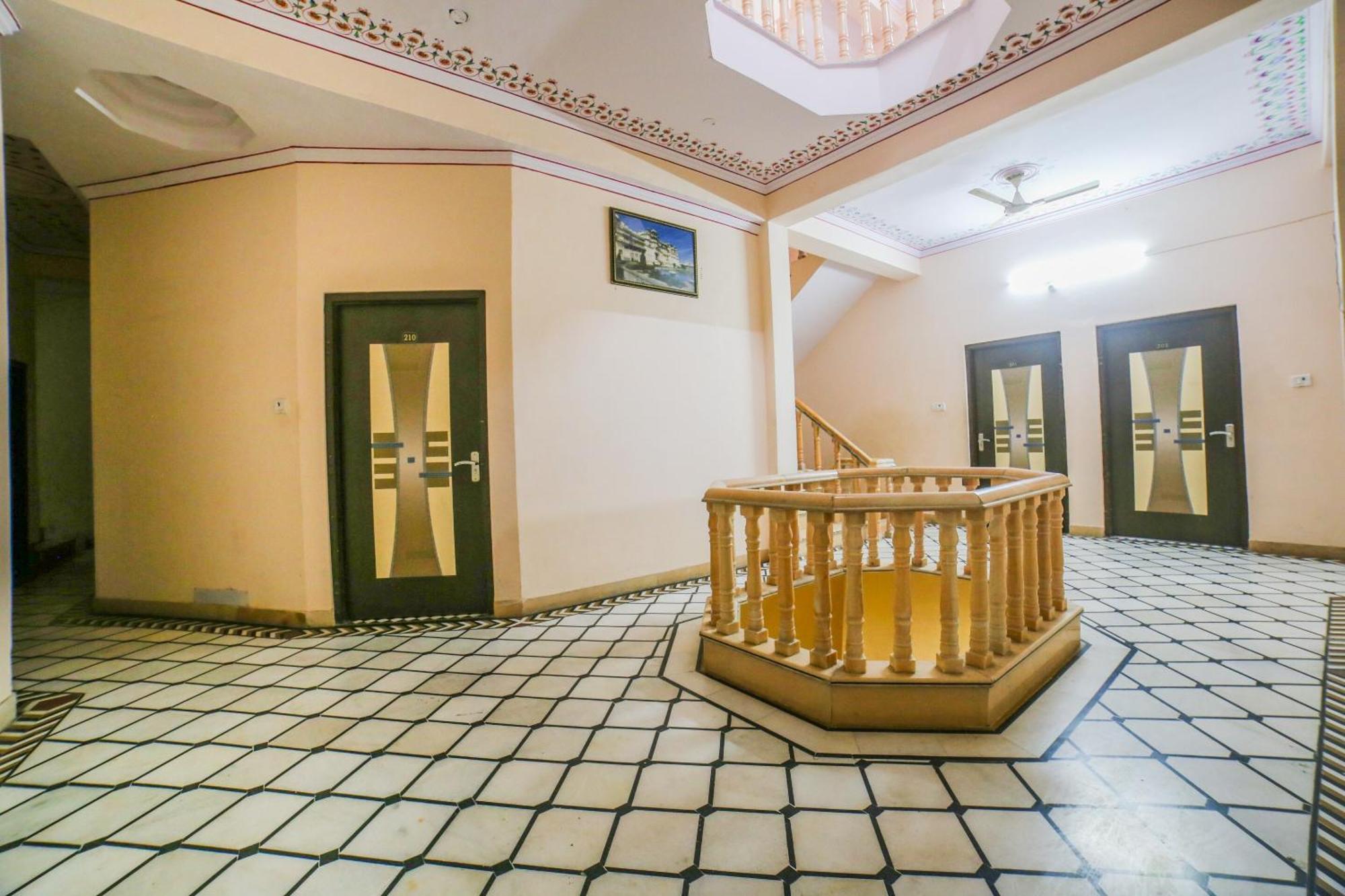 Collection O 36316 Hotel White Palace جايبور المظهر الخارجي الصورة